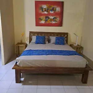 Shalana Homestay- Formerly Teka Teki House Konukevi